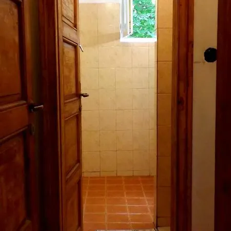 Perfect Centrally Located Bedroom & Living Apartment