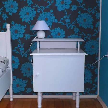 Perfect Centrally Located Bedroom & Living